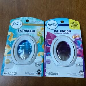 Febreze Bathroom/Small Spaces Refresh & Energize/Gain Moonlight Breeze NEW